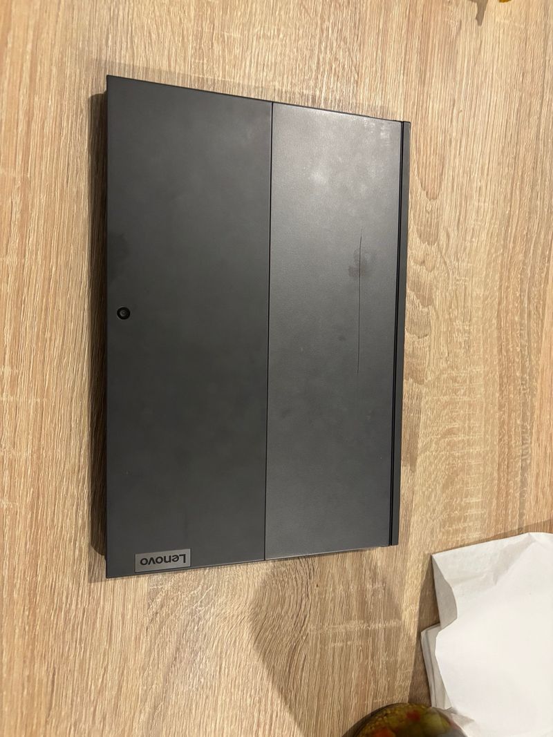 Lenovo IdeaPad 3 Gris
