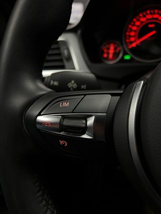 BMW SERIE 3 325d LCI PACK M - ÚNICO DUEÑO