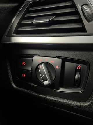 BMW SERIE 3 325d LCI PACK M - ÚNICO DUEÑO