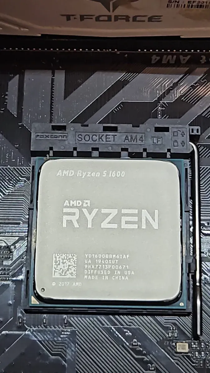 CPU AMD Ryzen 5 1600