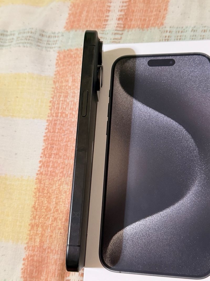 iPhone 15 Pro Max 256GB Negro/Gris afbeelding 5