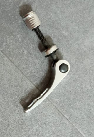 Cierre tija sillín bicicleta