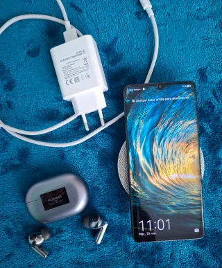 Huawei P30 Pro Negro + freebuds pro + otros extras