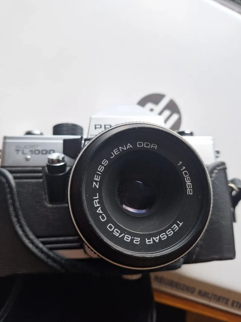 Praktica Super TL 100P Cámara Analógica