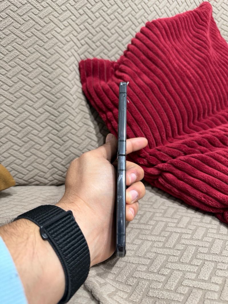 Samsung Z Flip 4 5G Negro Impecable afbeelding 4