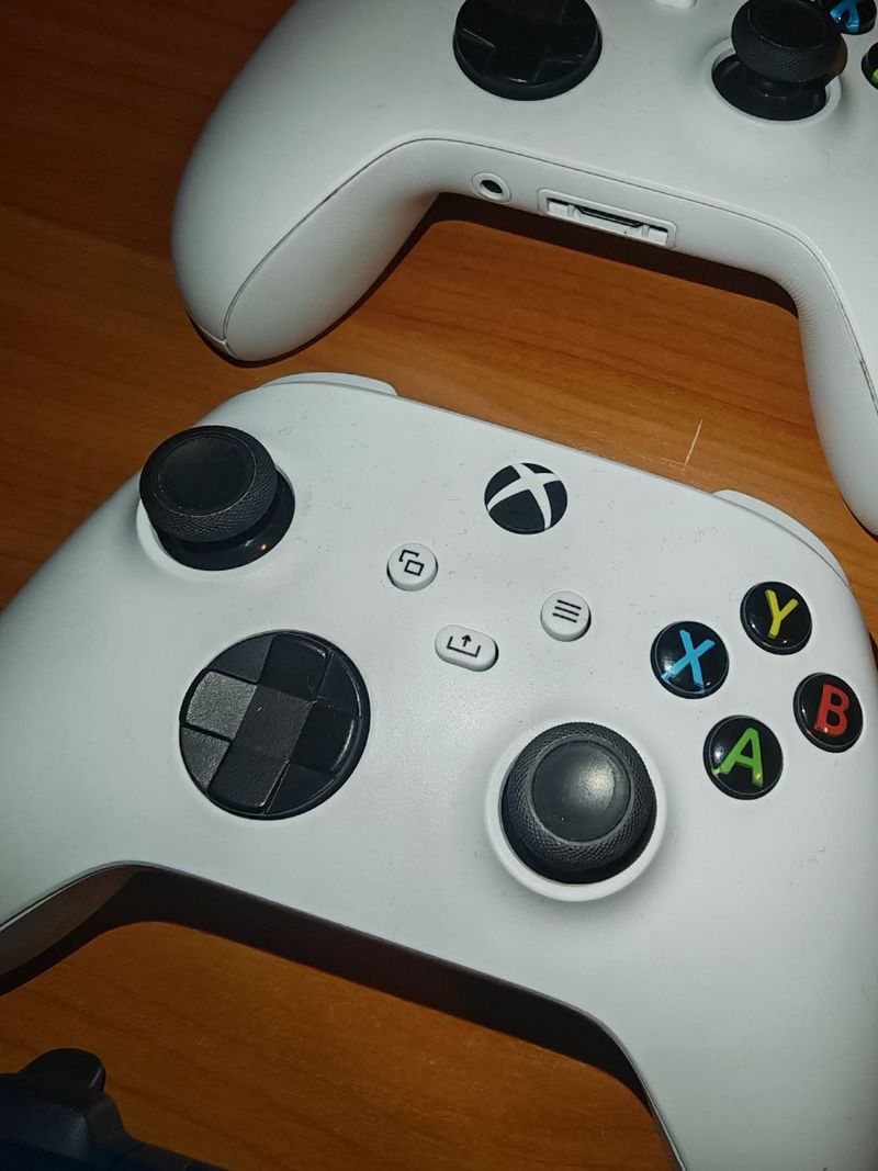 3 controladores Xbox originales – Series X/S, One, PC afbeelding 3