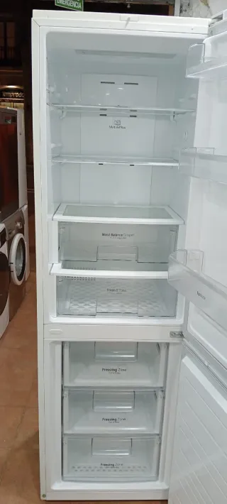 NEVERA COMBI L.G NO FROST ENERGÍA A+