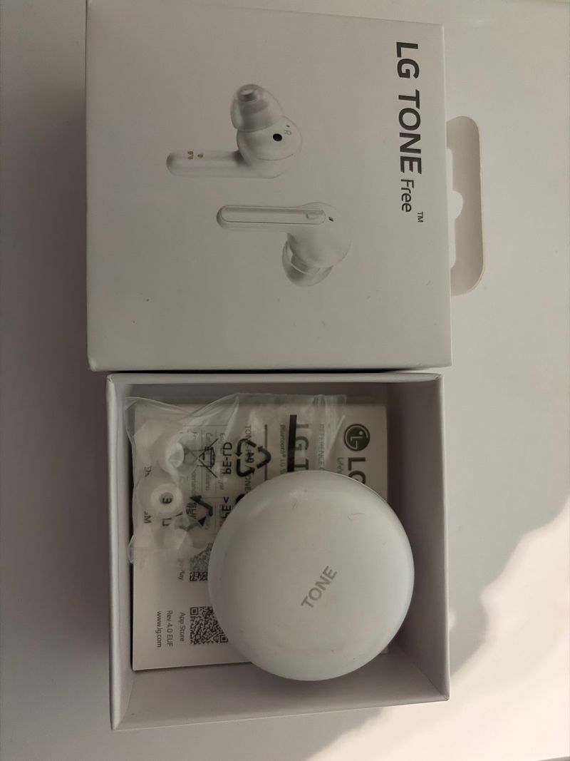 Auriculares LG TONE