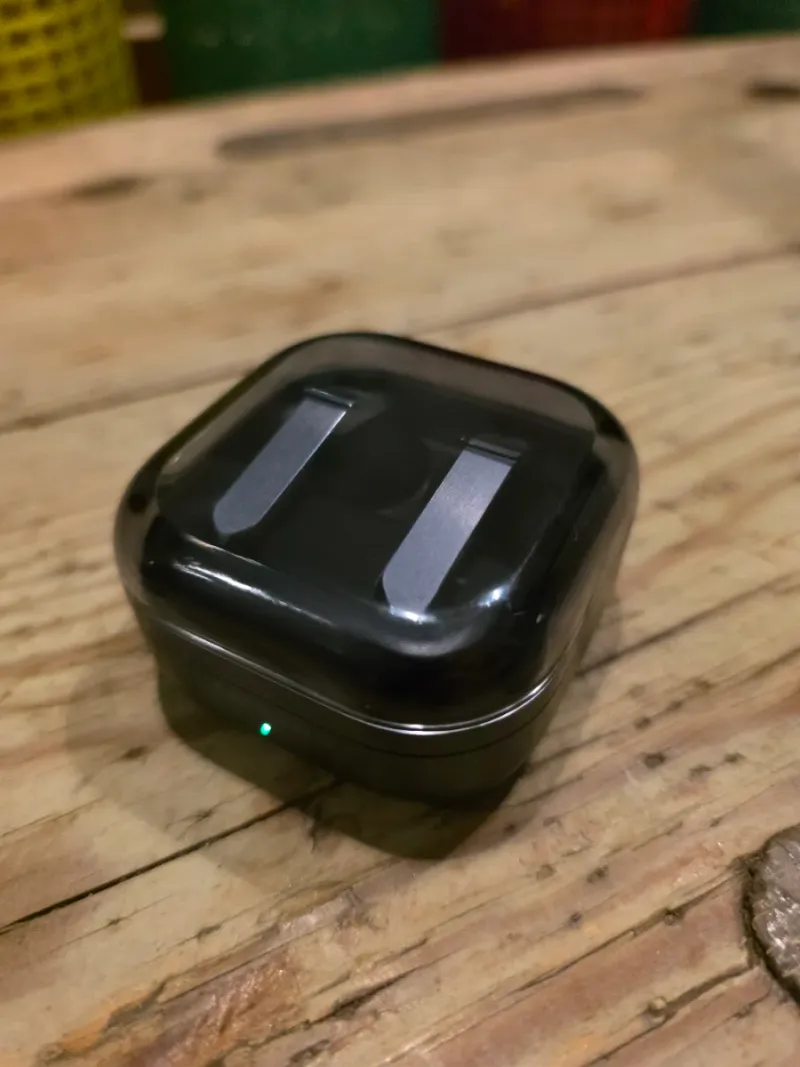 ​Samsung Galaxy Buds 4 Pro - ¡Nuevos a Estrenar! afbeelding 2
