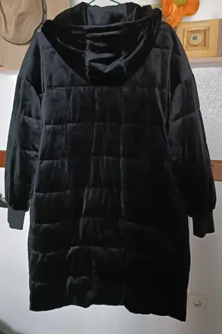 Abrigo largo terciopelo negro