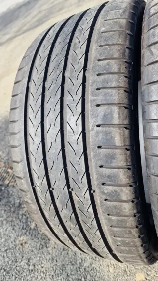 Neumáticos 245/40/20