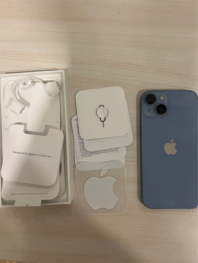 iPhone 14 Azul 128gb afbeelding 3