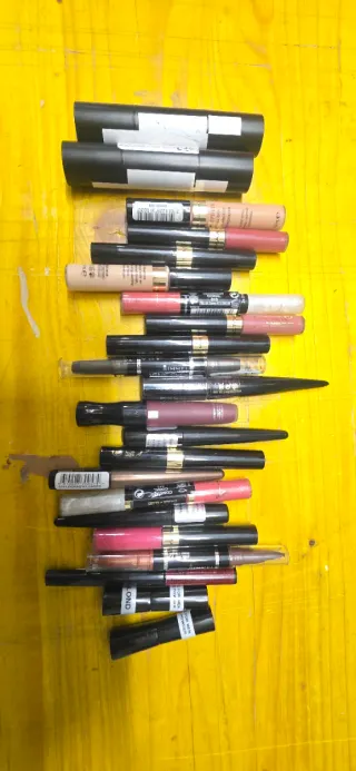 Lote Maquillaje Rimmel y Bourjois