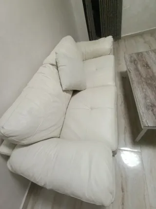 2 Sofás de piel Natural Blancos