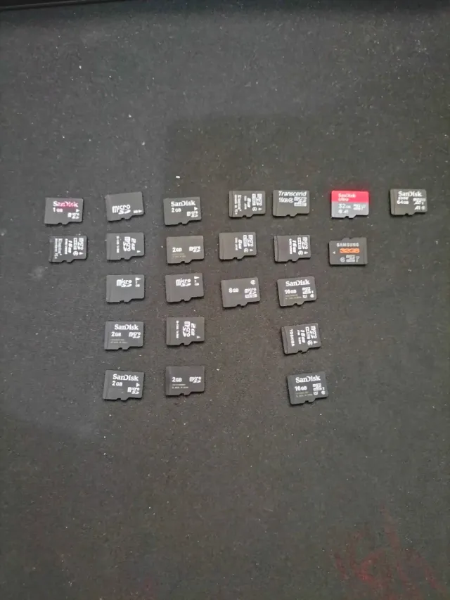 Lote e 23 Tarjetas MicroSD