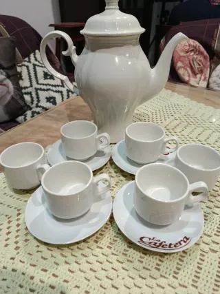 Juego de café de porcelana blanco