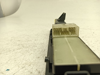 MANDO ELEVALUNAS DELANTERO IZQUIERDO SUZUKI SWIFT