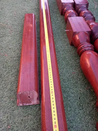 Balaustres madera sapelli