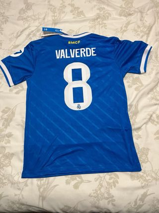 Camiseta Real Madrid Adidas Azul Sin estrenar.