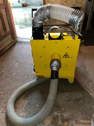 Máquina soplado Isover