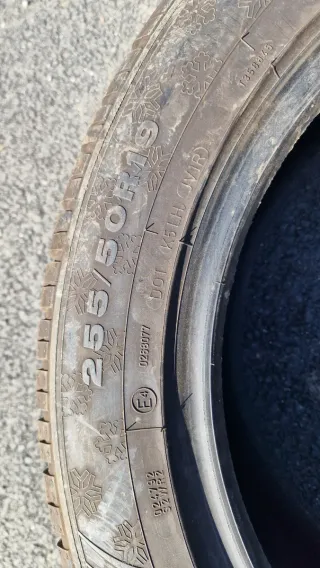 Neumáticos 255/50/19