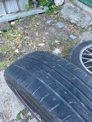 Llantas BMW E90 r16 con neumáticos