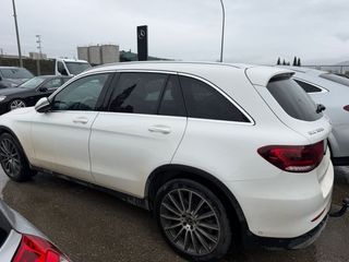 Mercedes-Benz GLC  300 d 4 MATIC 2021