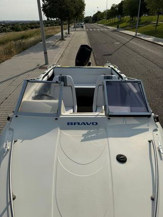 Lancha Fletcher Bravo fueraborda 150cv