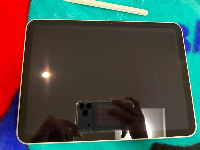 iPad a16 Plata Nuevo Sin Uso +apple pencil afbeelding 3