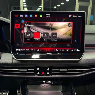 Volkswagen Golf 8.5 GTI 2.0 TSI 265cv DSG