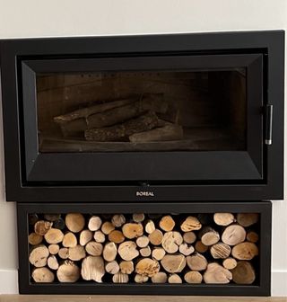 Chimenea Boreal de leña electrica + almacenamiento