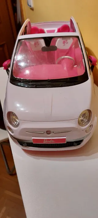 Coche Barbie y Muñecas