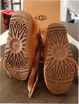 Stivali UGG Lowmell Taglia 37