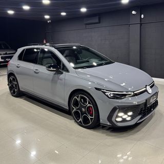 Volkswagen Golf 8.5 GTI 2.0 TSI 265cv DSG