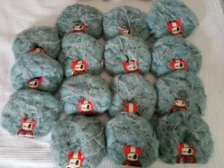 12 Ovillos Lana Torredemer Austria Gris verdoso