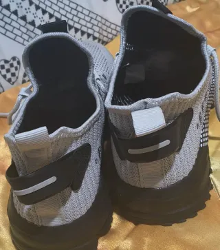 Zapatillas deportivas AEFE grises