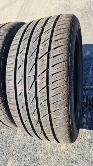 Neumáticos 245/40/18