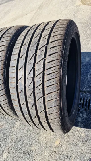 Neumáticos 245/40/18