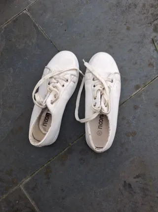 Zapatillas blancas talla 37