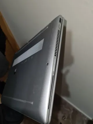 HP EliteBook - Intel Core i7 - 16GB RAM - 256GB SSD