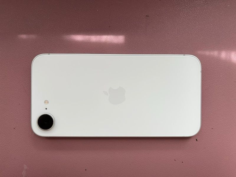 iPhone 16e Blanco 128GB afbeelding 3