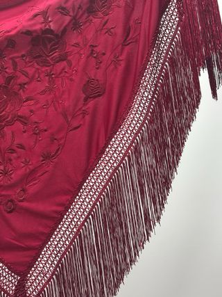 Mantón Flamenco Burdeos Bordado