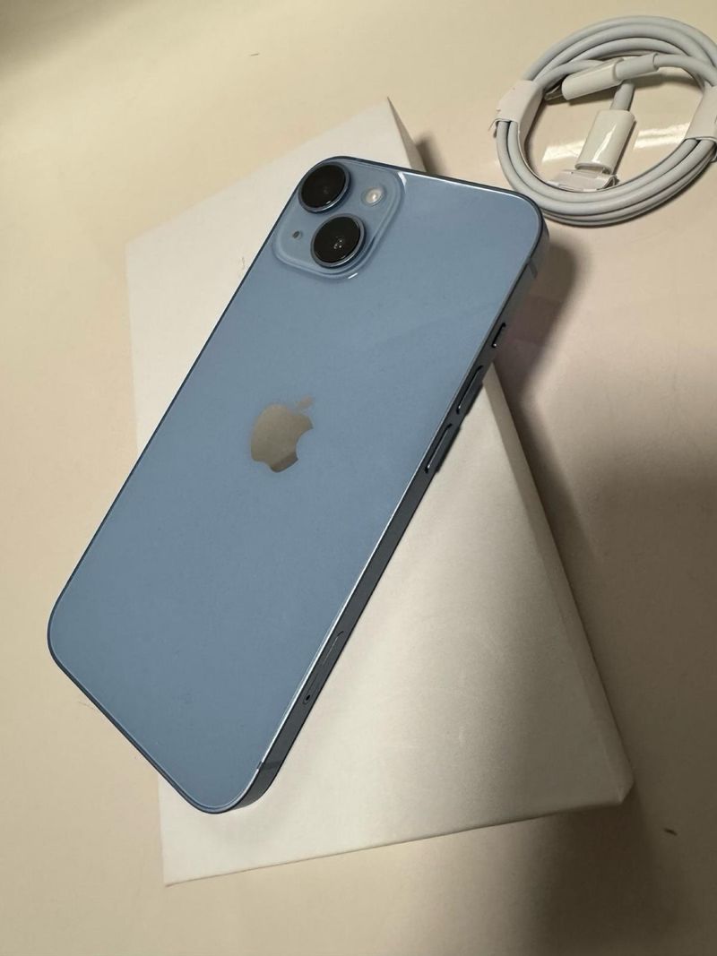 iPhone 14 128GB Azzurro batería 86% afbeelding 3
