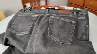 Falda vaquera gris larga con abertura