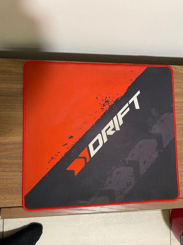 Alfombrilla Gaming DRIFT Roja y Negra 44x40cm