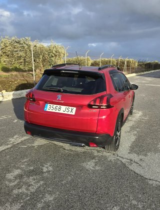PEUGEOT 2008 GT Line 1.6 BlueHDi SS