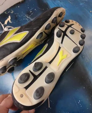 Scarpe Calcio Diadora Nere e Bianche