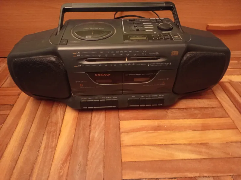 Radio Cassette Magnavox