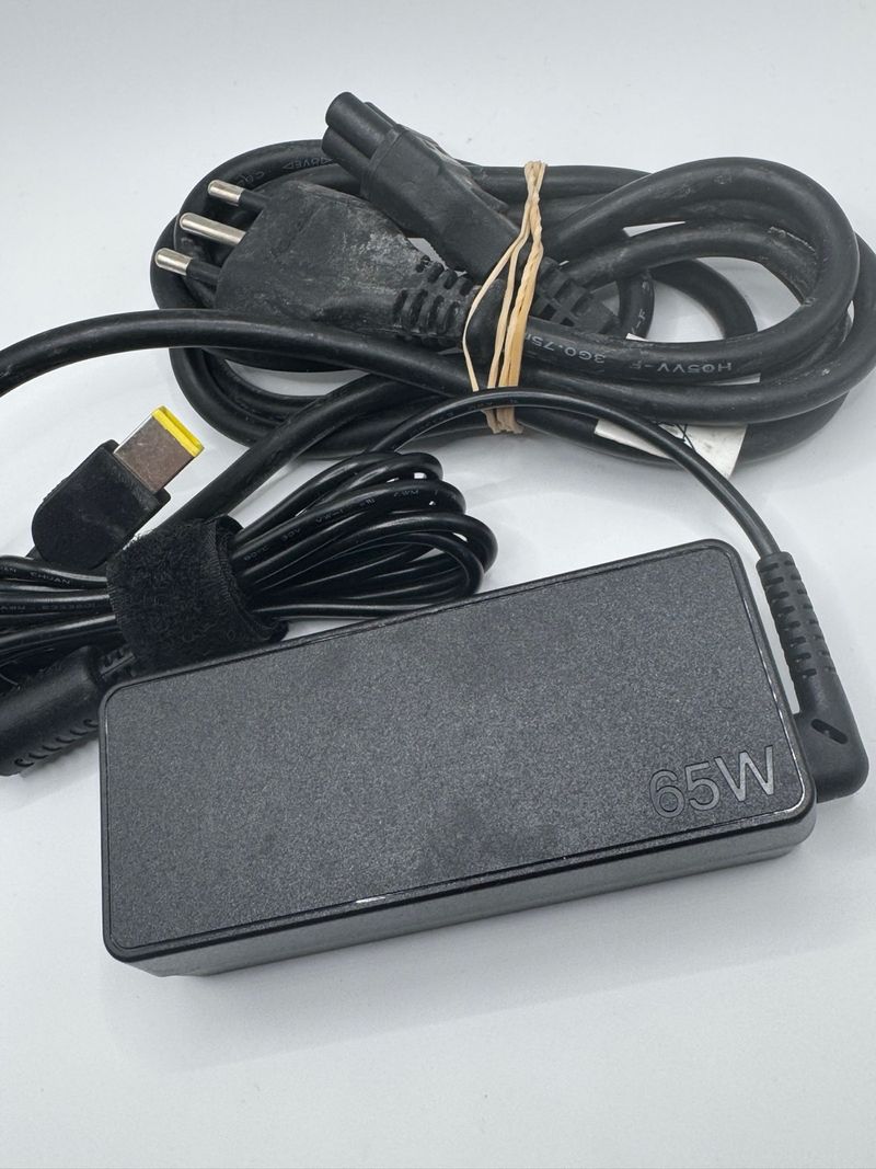 Cargador Lenovo 65W