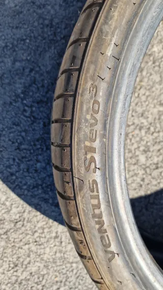 Neumáticos 225/35/19